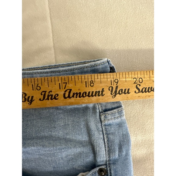 Universal Thread Women’s Jeans 16 - Picture 7 of 7